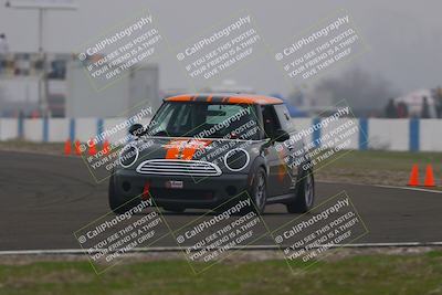 media/Jan-18-2026-CalClub SCCA (Sun) [[8bc6468723]]/Group 3 Race/Turn 1/